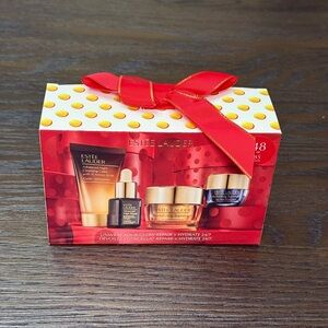 Estée Lauder Unwrap Your Glow Skincare Starter Gift Set - NIB